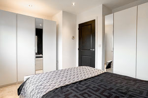 Bed 1- click for photo gallery